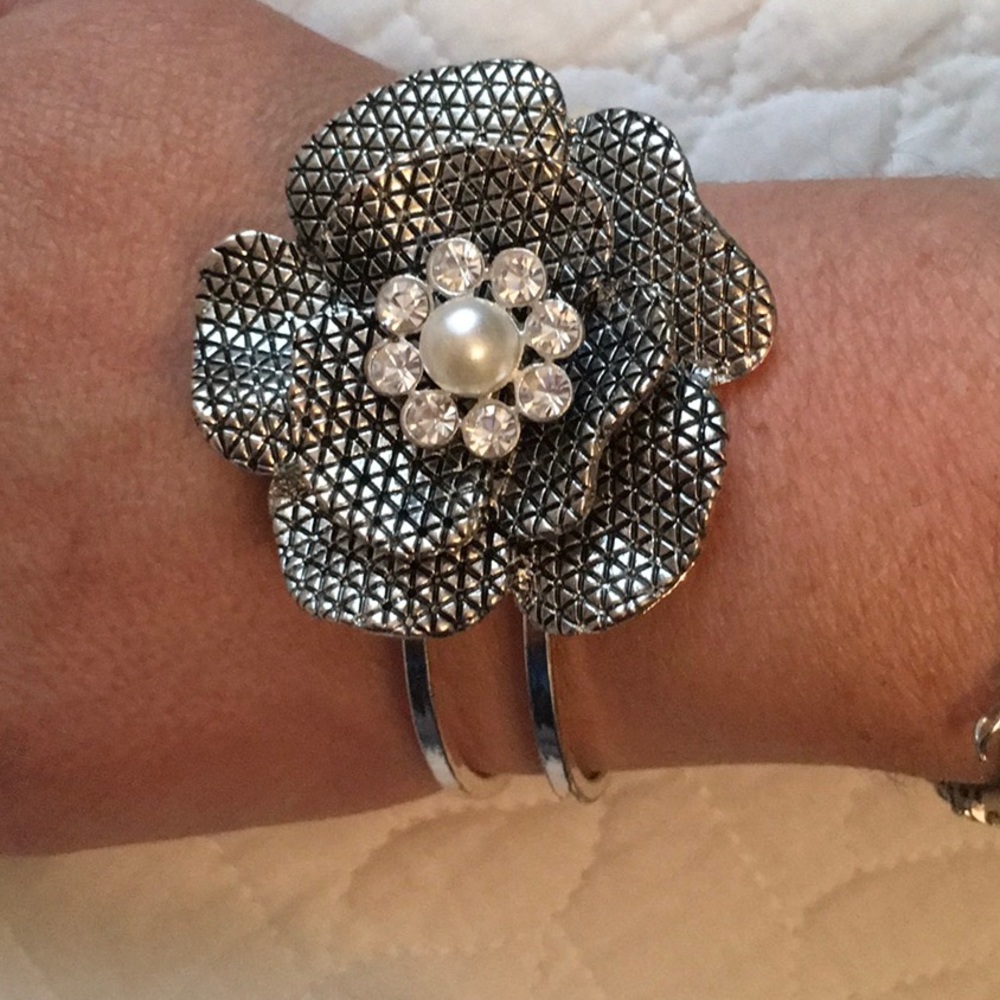 Bangle bracelet - Picture 3 of 3